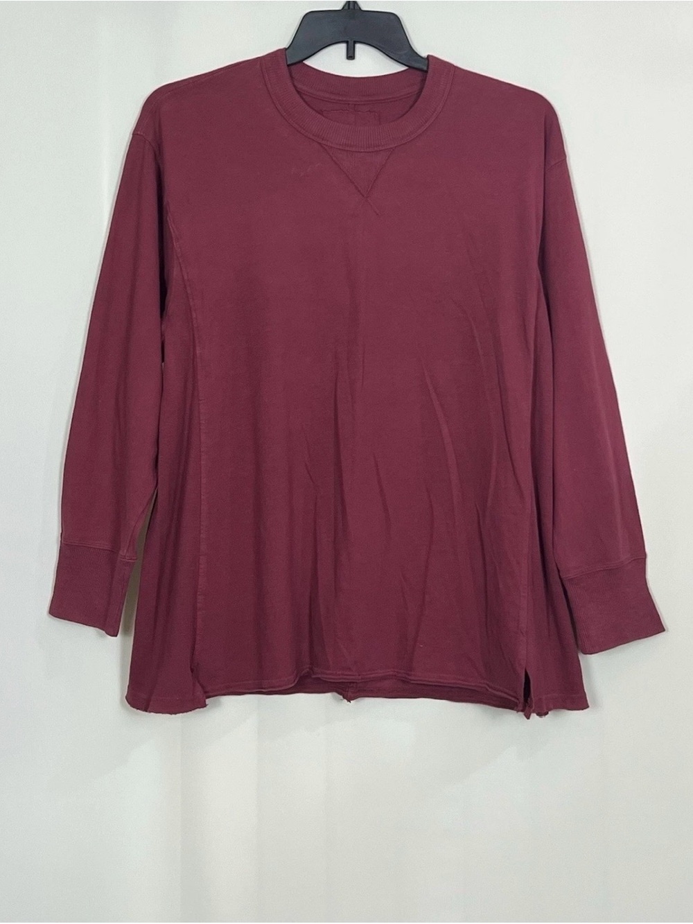 Aerie Women’s Cozy Long Sleeve Oversized Boyfriend T-Shirt Cherry Tart Size XL
